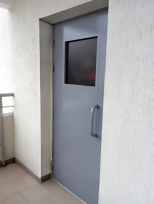 С армированным стеклом С армированным стеклом