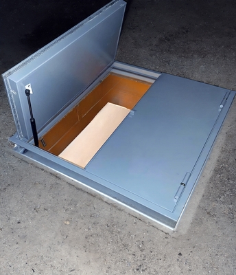 Двустворчатый люк