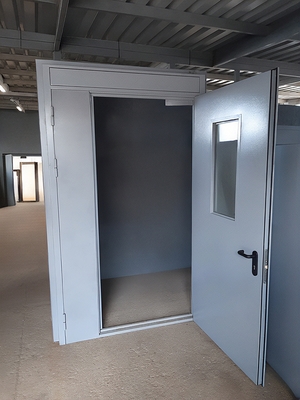 Партия остекленных дверей